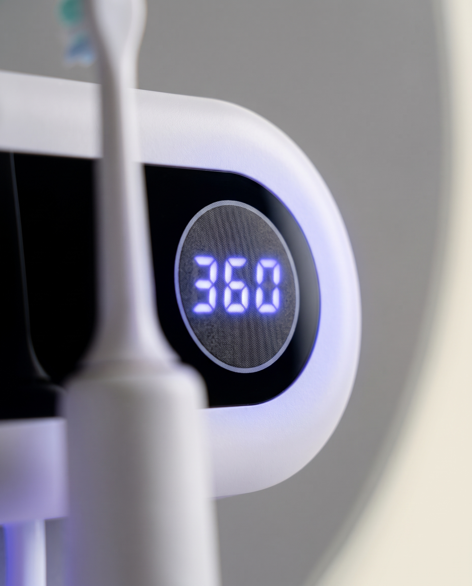 SteriDock LED display close-up mid UV-C sterilization cycle